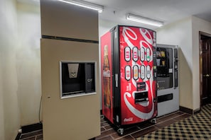ماكينة بيع آلية