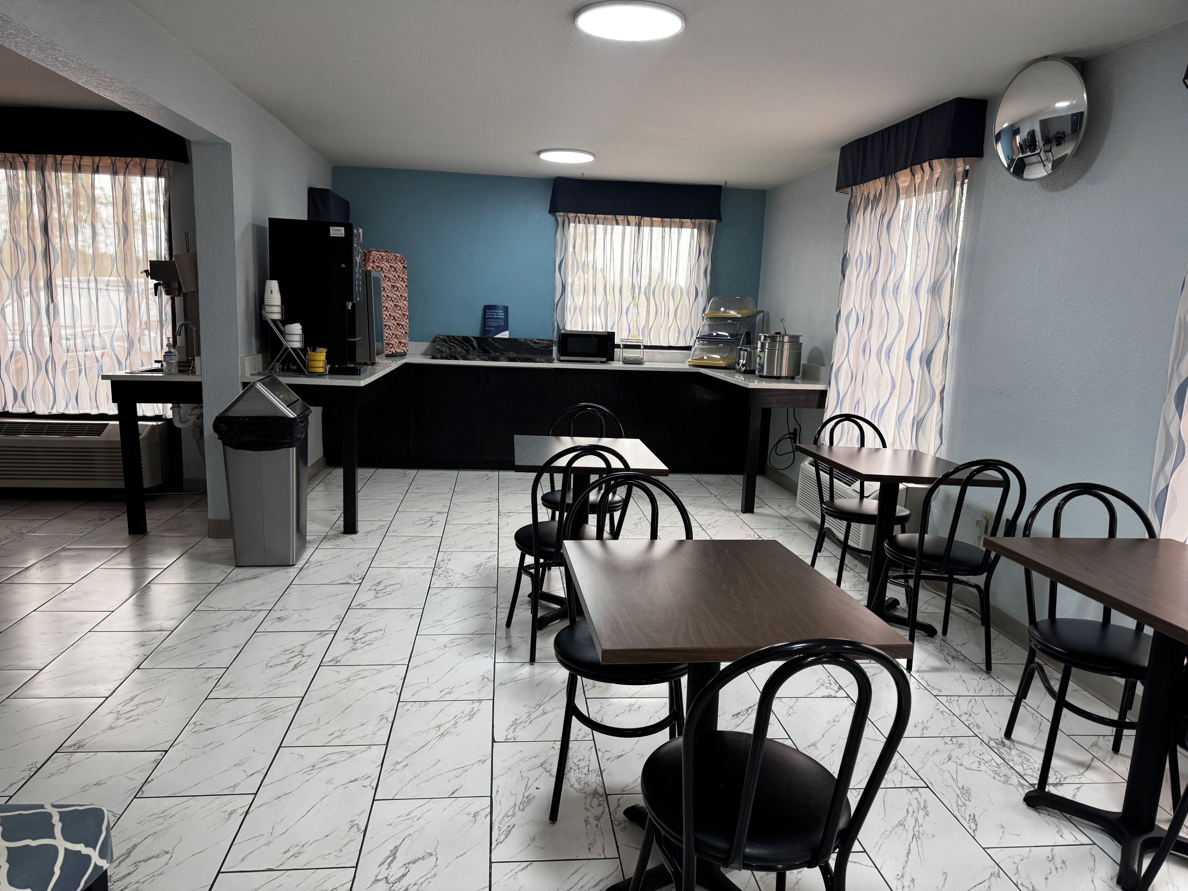 Free daily on-the-go breakfast 