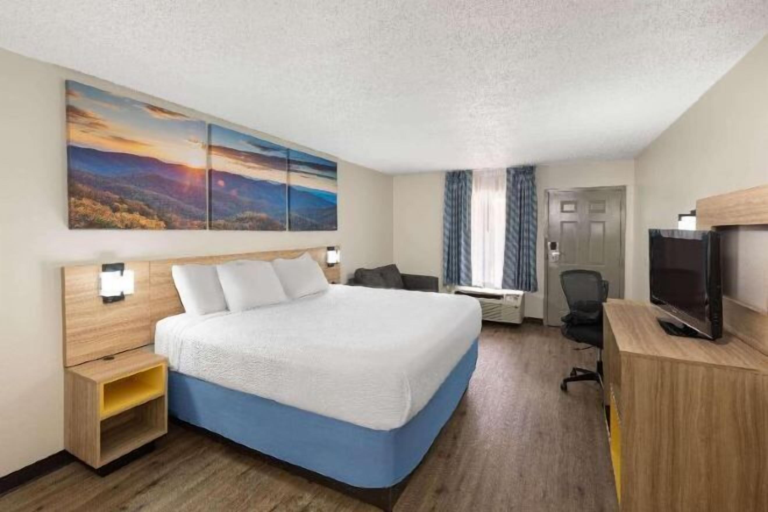 Desk, blackout curtains, cots/infant beds, rollaway beds