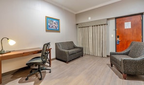 Suite, 2 Double Beds, Non Smoking