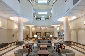 Lobby - Wyndham Garden Hotel Baronne Plaza (New Orleans)