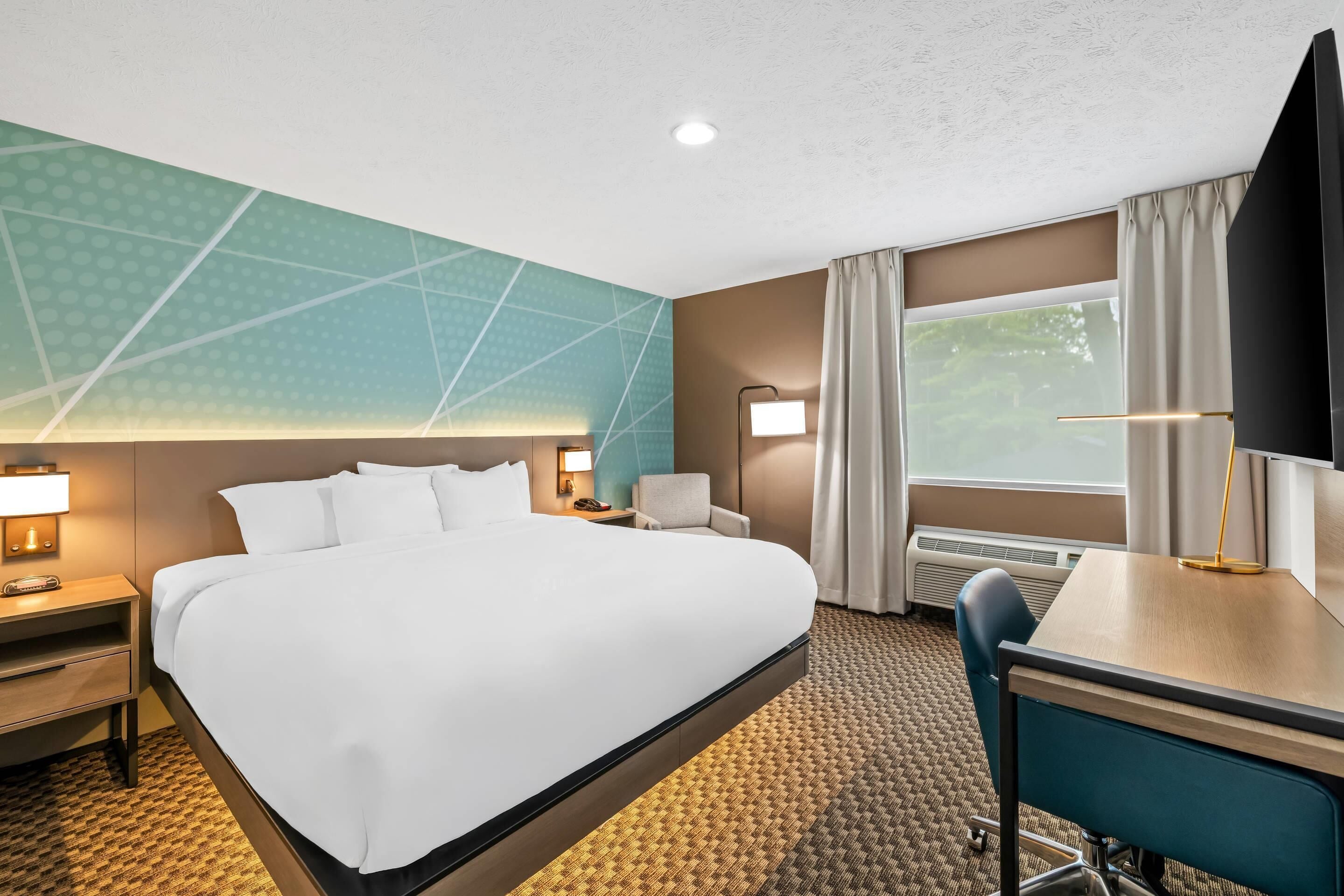 Desk, iron/ironing board, free cribs/infant beds, free WiFi