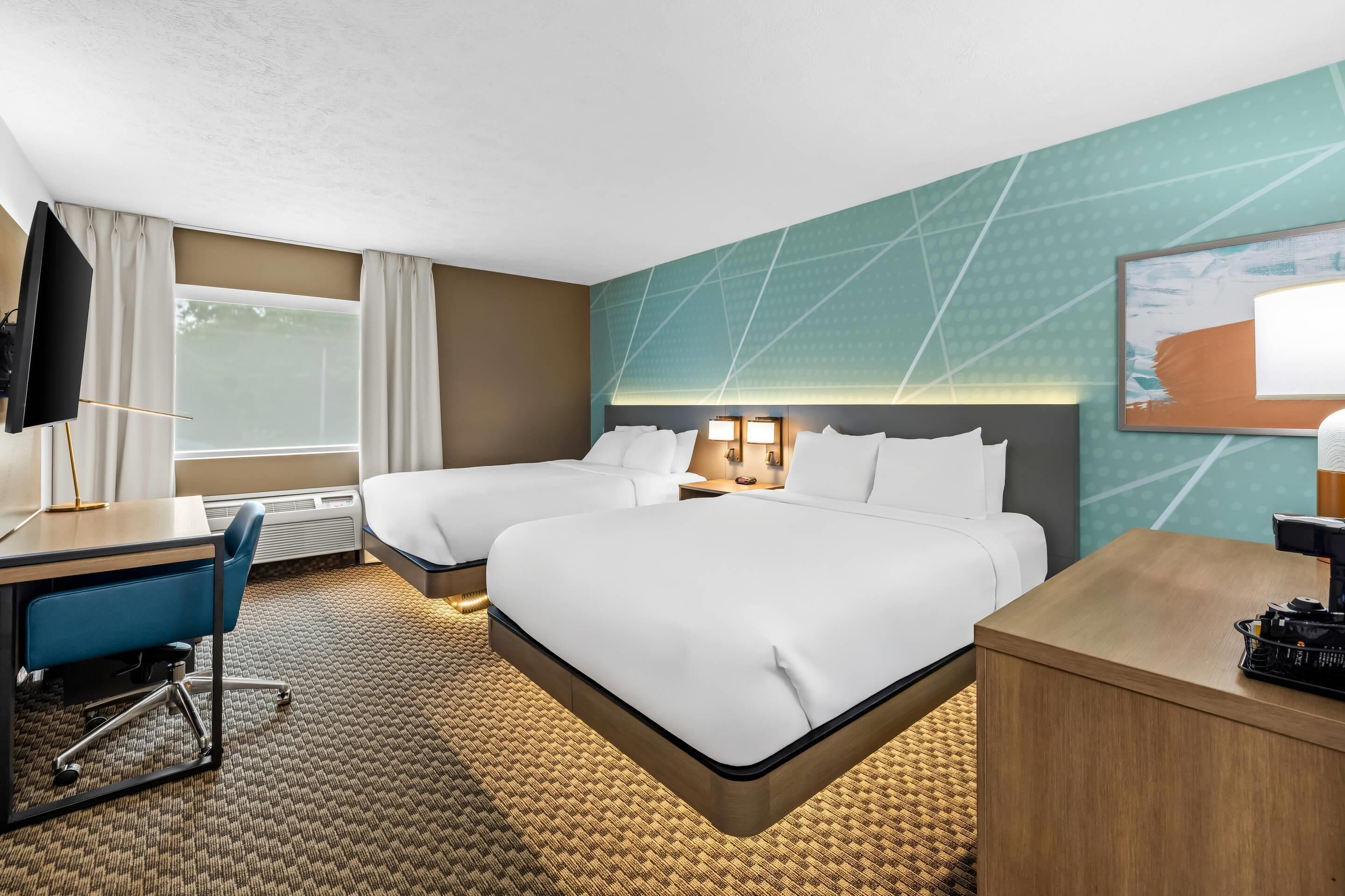 Escritorio, tabla de planchar con plancha y cunas gratuitas 