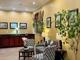 Sala de estar en el lobby
