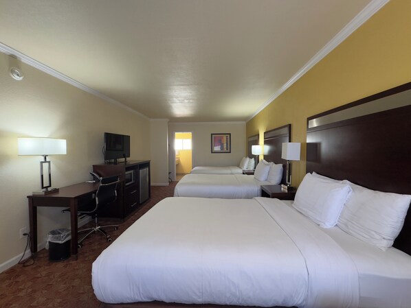 Room, Multiple Beds, Non Smoking | Bathroom | Bathtub, hair dryer, towels