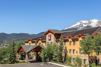 Comfort Suites Summit County