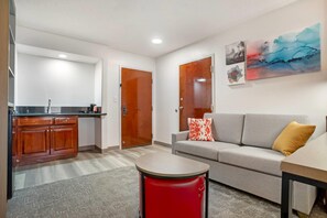 Habitación estándar, 1 cama King size, para no fumadores | Ropa de cama de alta calidad y edredón 