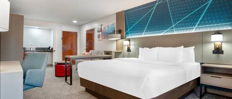 Standard Room, 1 King Bed, Non Smoking | Premium bedding, down comforters, in-room safe, desk