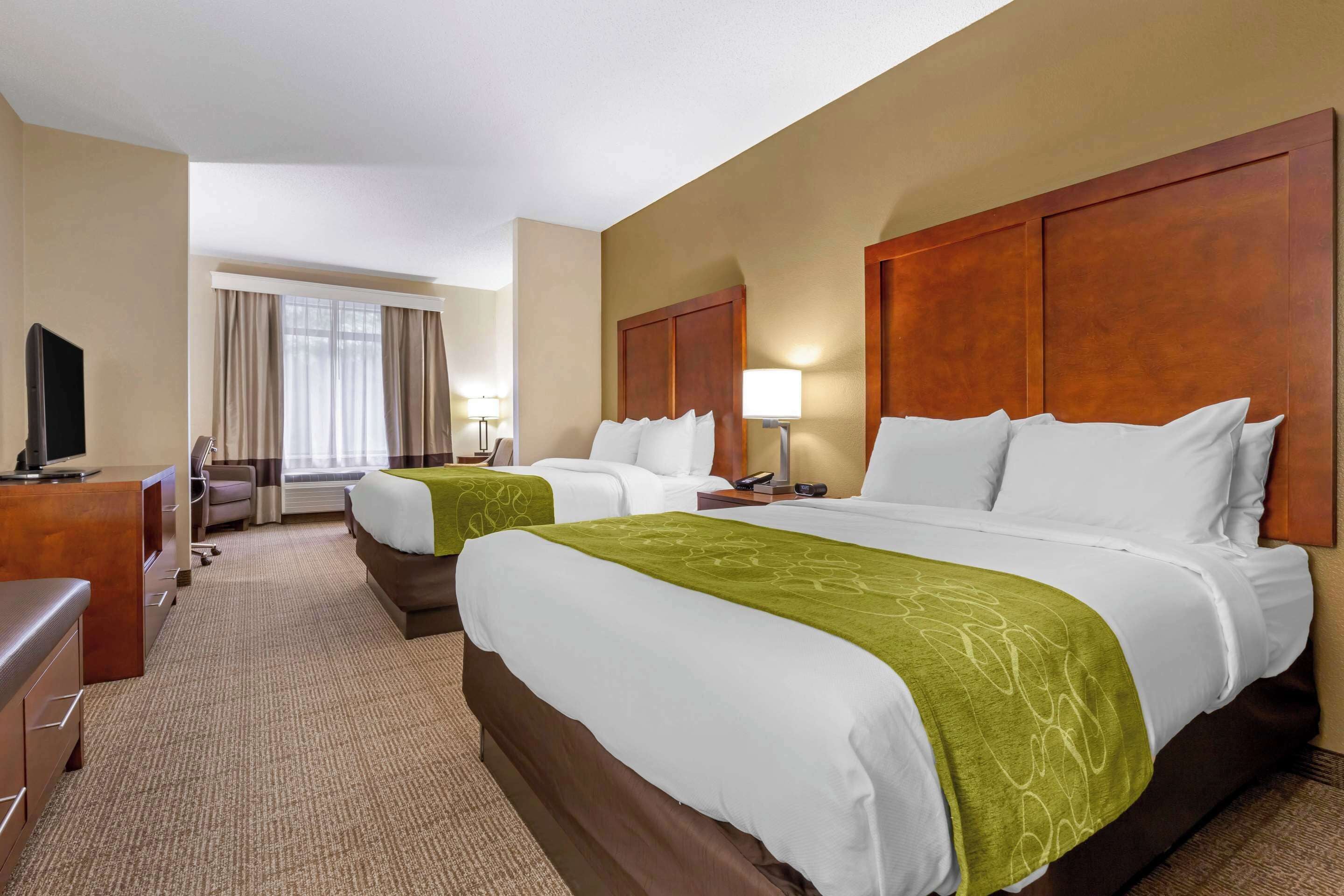 suite | iron/ironing board, free cots/infant beds, free wifi, bed sheets