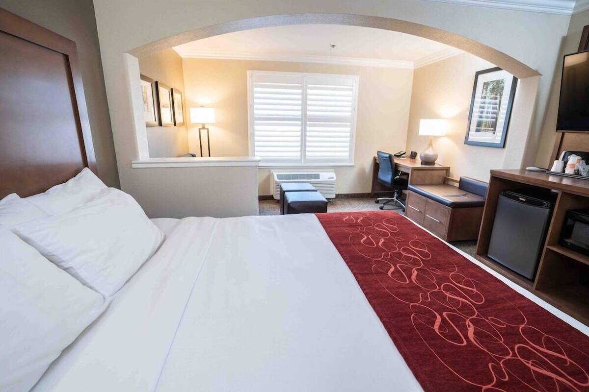 Premium bedding, pillowtop beds, desk, laptop workspace