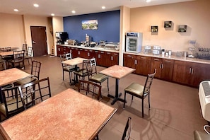 Free daily continental breakfast