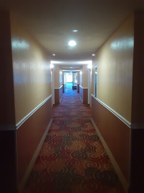Hallway - Days Inn by Wyndham Pocatello University Area (Pocatello)