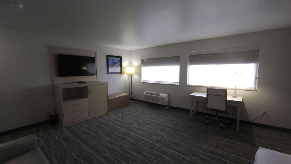 Photo - West Valley Inn