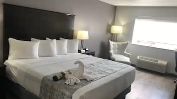 1 bedroom, premium bedding, desk, iron/ironing board