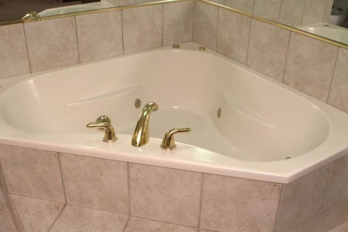 suite, 1 king bed with sofa bed, non smoking, hot tub | jetted bathtub