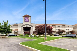 Exterior - Sleep Inn & Suites Buffalo Airport (Buffalo)