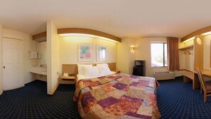 In-room safe, desk, iron/ironing board, free cots/infant beds