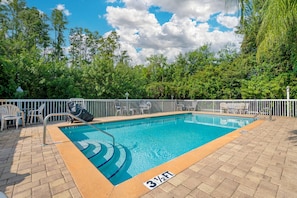Piscina all'aperto