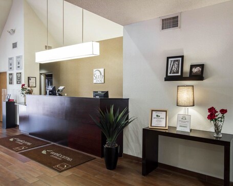 Sleep Inn North Scottsdale near Mayo Clinic - Image 9