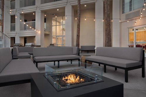 Home2 Suites by Hilton Scottsdale Old Town