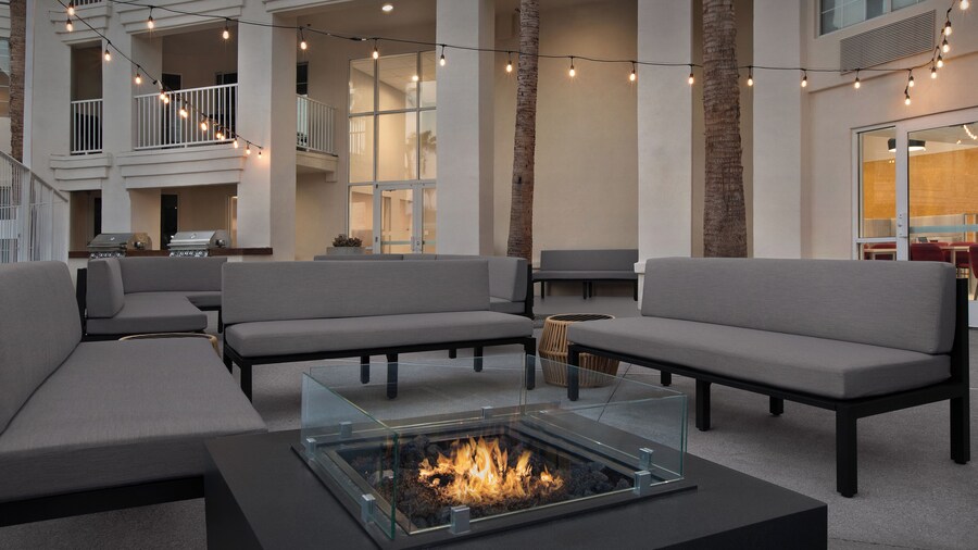 Home2 Suites by Hilton Scottsdale Old Town