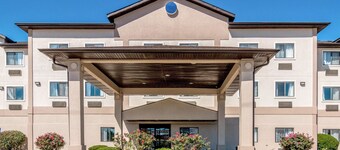 Quality Inn & Suites Salem near I-57