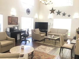 Sala de estar en el lobby