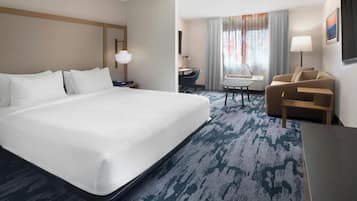 Executive-suite - 1 kingsize-seng med sovesofa | Premium-sengetøj, pengeskab på værelset, skrivebord