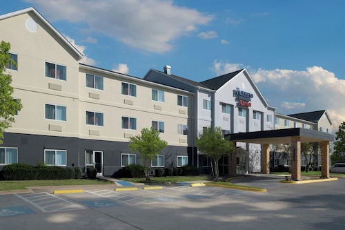 Fairfield Inn & Suites Dallas Park Central