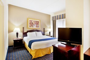 In-room safe, desk, laptop workspace, iron/ironing board - Holiday Inn Express Hotel & Suites by IHG (Lawrenceville)