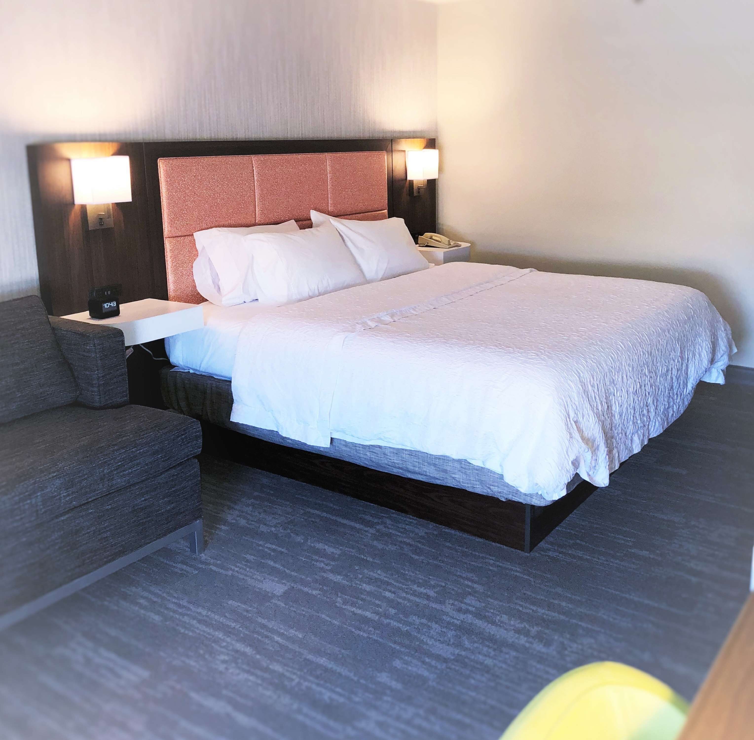 room, 1 king bed with sofa bed, non smoking (study) | in-room safe, iron/ironing board, free cots/infant beds, rollaway beds