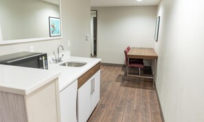 Suite, 1 King Bed, Non Smoking | Minibar