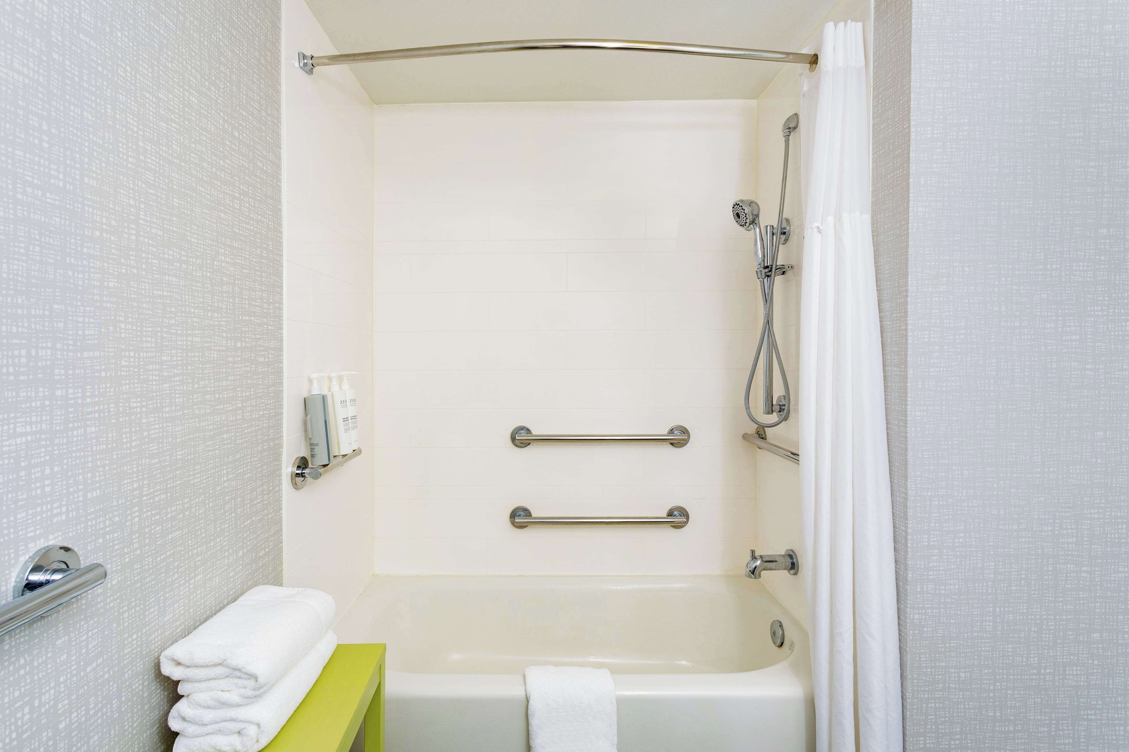 one kng accessible tub ns | bathroom | combined shower/bathtub, free toiletries, hair dryer, towels