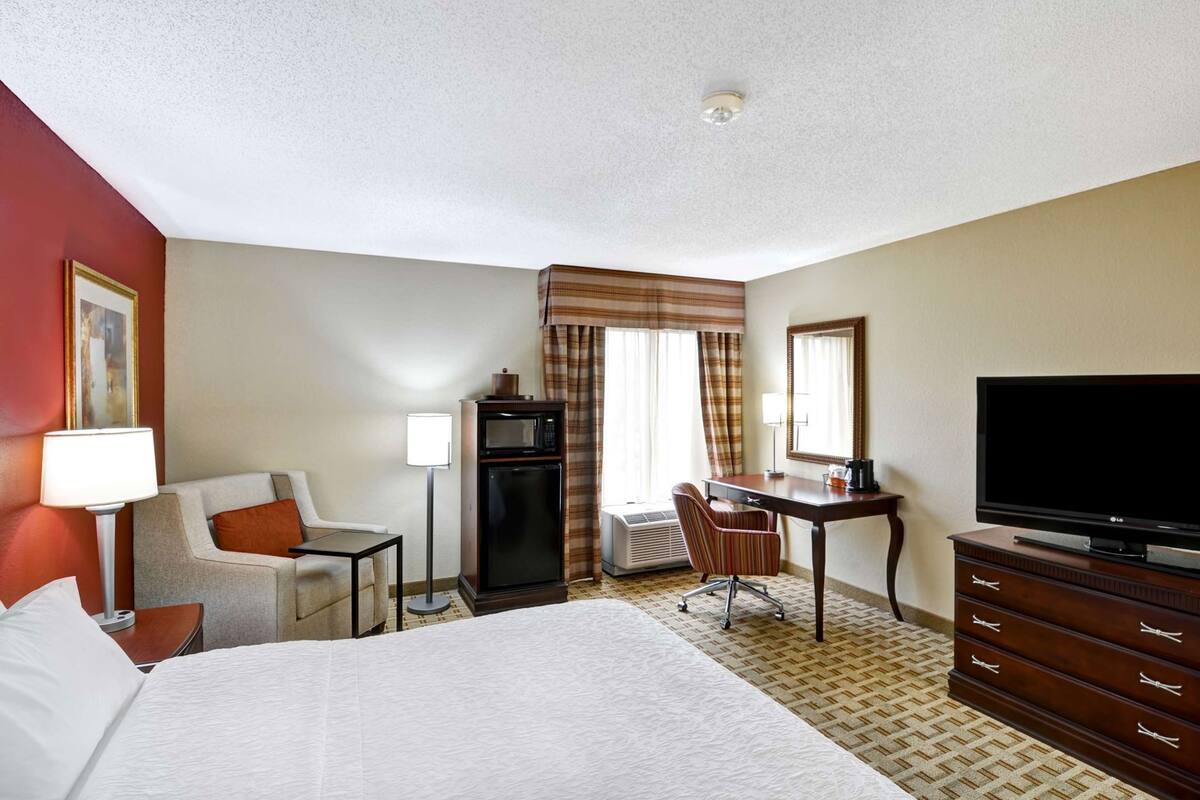 Premium bedding, down comforters, pillowtop beds, in-room safe