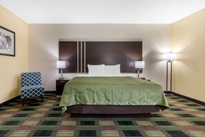 Standard Room, Non Smoking | Premium bedding, desk, blackout drapes, soundproofing - Quality Inn Cadiz (Cadiz)