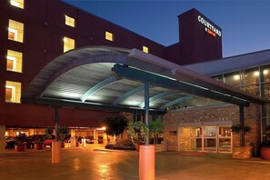 Exterior - Courtyard by Marriott New Orleans Warehouse Arts District (New Orleans)