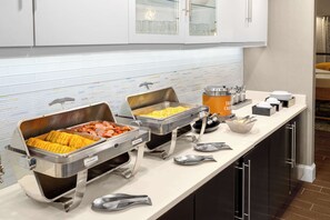 Desayuno buffet incluido todos los días 