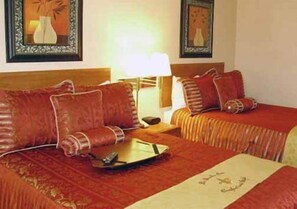 Setrika/meja setrika, tempat tidur lipat/tambahan, dan Wi-Fi gratis