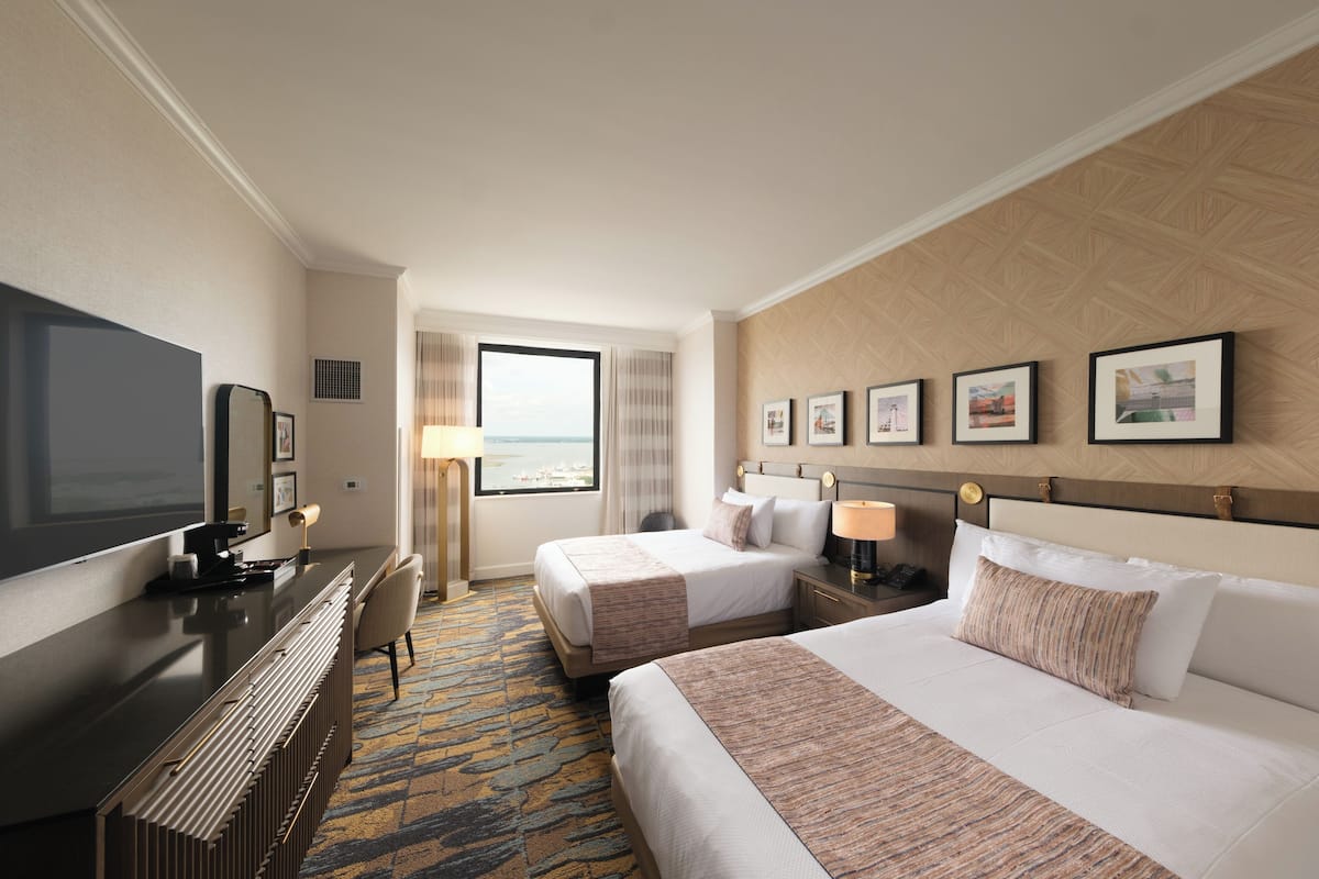 Hypo-allergenic bedding, in-room safe, blackout curtains