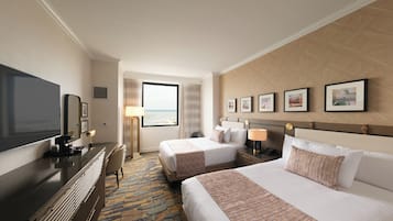Hypo-allergenic bedding available, in-room safe, blackout drapes