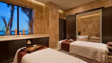 Espace de soins pour les couples, sauna, bain Ă remous, hammam