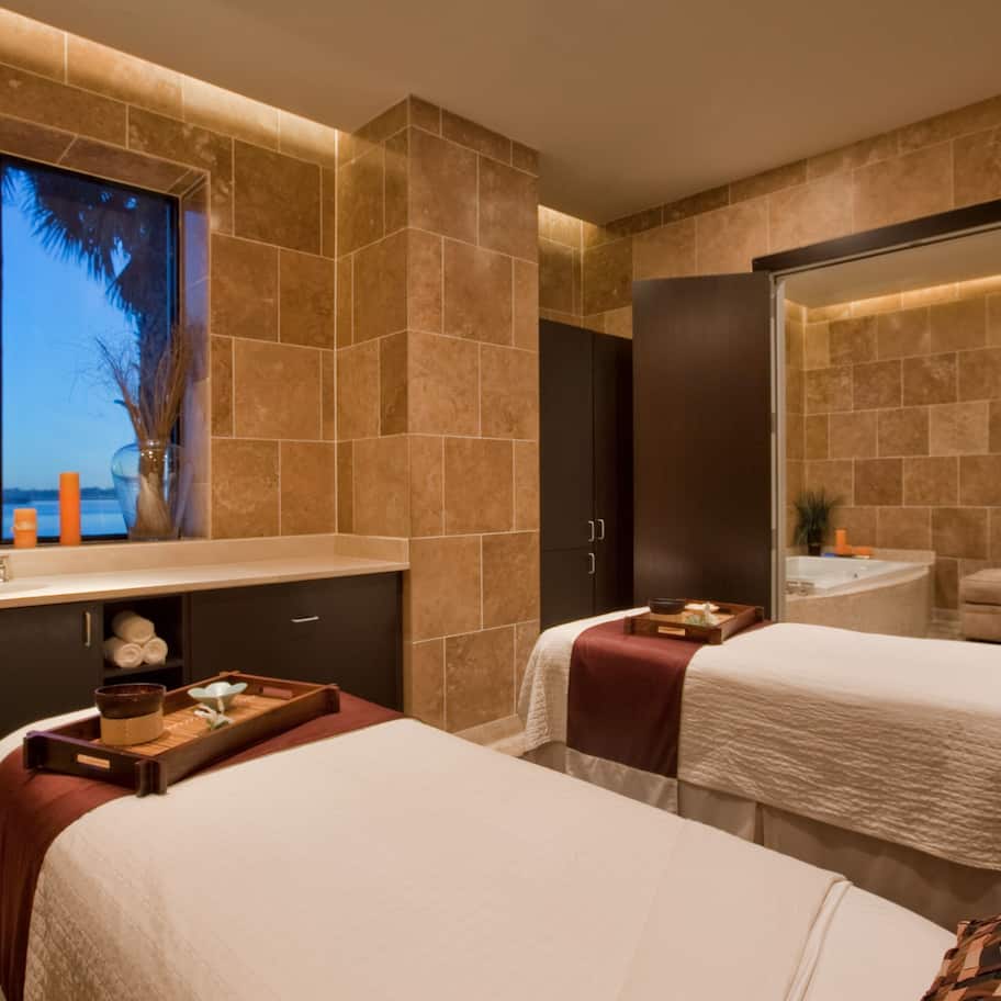 Couples treatment rooms, sauna, hot tub, steam room, body treatments