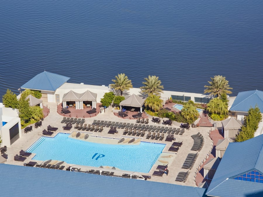 Seasonal outdoor pool, pool cabanas (surcharge), pool loungers
