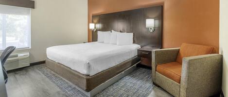 Suite, 1 King Bed, Non Smoking, Jetted Tub