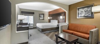 Best Western Plus Lee's Summit Hotel & Suites