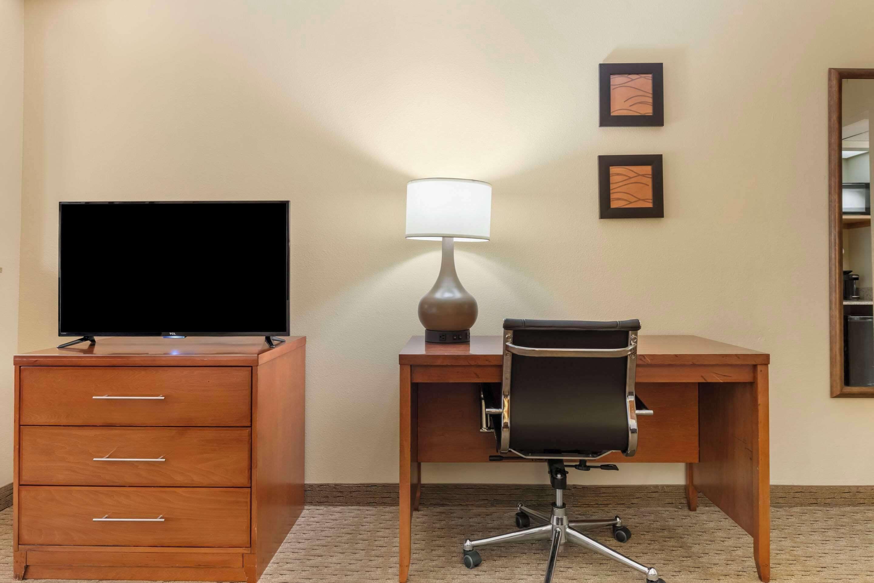 desk, iron/ironing board, free cots/infant beds, rollaway beds