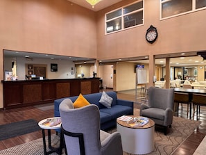 Lobby - Comfort Inn & Suites Black River Falls I-94 (Black River Falls)