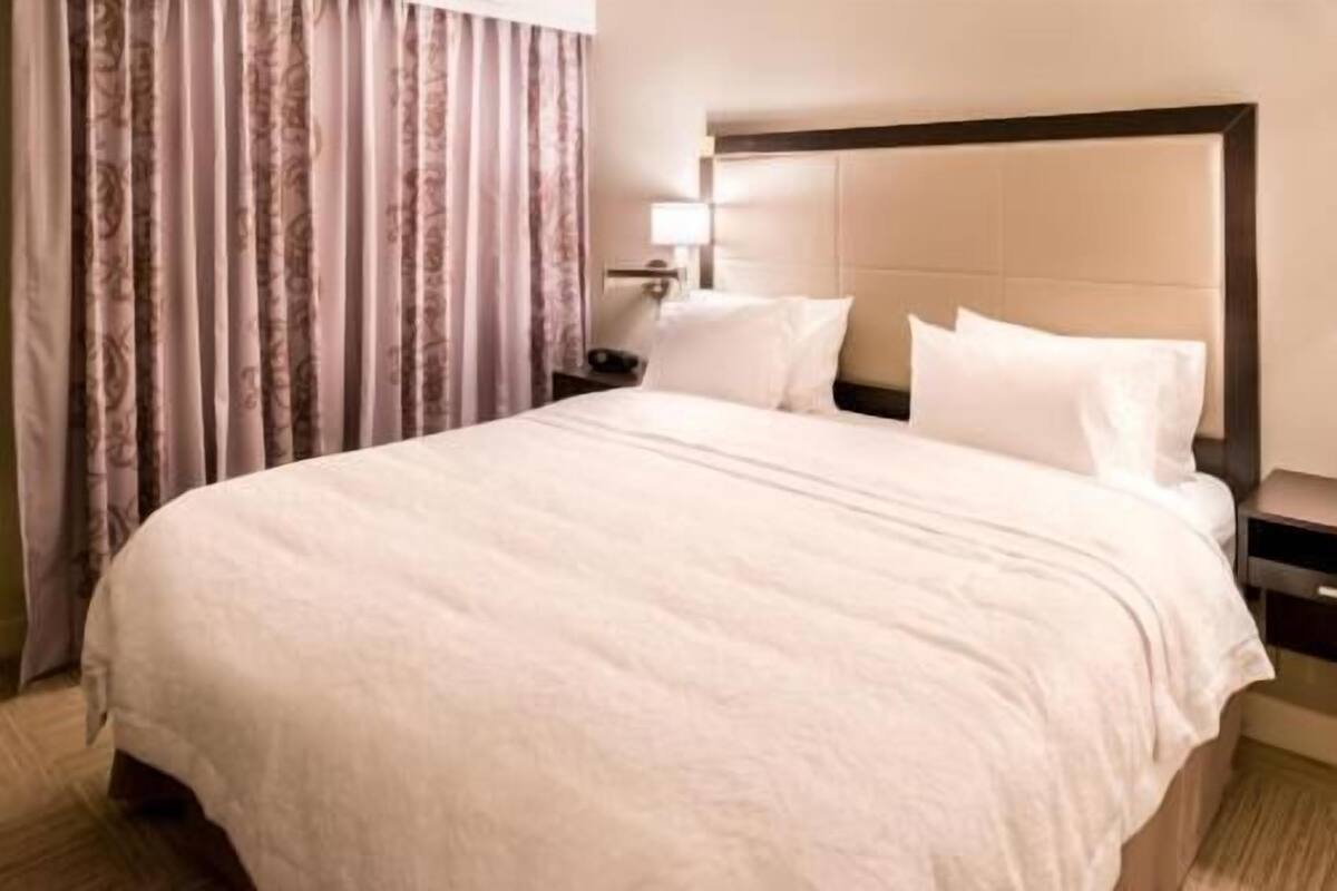 Desk, blackout drapes, iron/ironing board, free WiFi