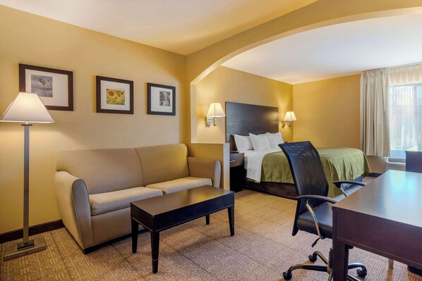 Suite, 1 King Bed with Sofa bed | Desk, blackout curtains, iron/ironing board, free cots/infant beds - Quality Inn & Suites Lenexa Kansas City (Lenexa)