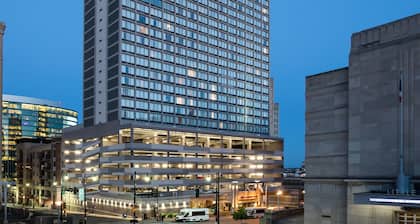 Crowne Plaza Kansas City Downtown by IHG